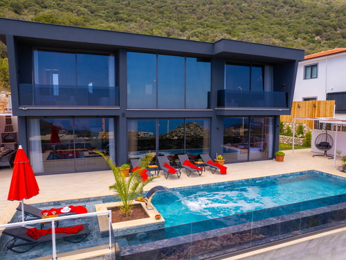  gece  -  Kasım
  | Kaş Sısla’da Jakuzili, Deniz Manzaralı Lüks Kiralık Villa – 6 Kişilik