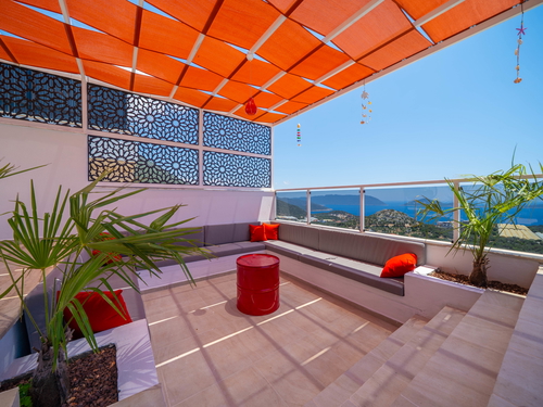  gece  -  Kasım
  | Kaş Sısla’da Jakuzili, Deniz Manzaralı Lüks Kiralık Villa – 6 Kişilik