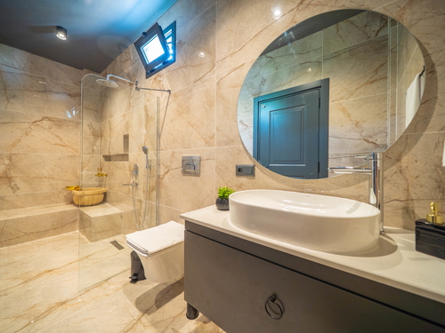  gece  -  Kasım
  | Kaş Sısla’da Jakuzili, Deniz Manzaralı Lüks Kiralık Villa – 6 Kişilik