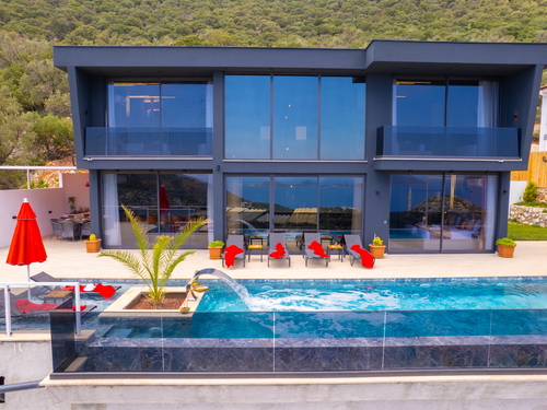  gece  -  Kasım
  | Kaş Sısla’da Jakuzili, Deniz Manzaralı Lüks Kiralık Villa – 6 Kişilik