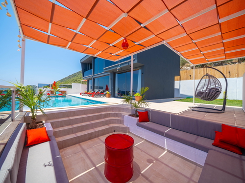 gece  -  Kasım
  | Kaş Sısla’da Jakuzili, Deniz Manzaralı Lüks Kiralık Villa – 6 Kişilik