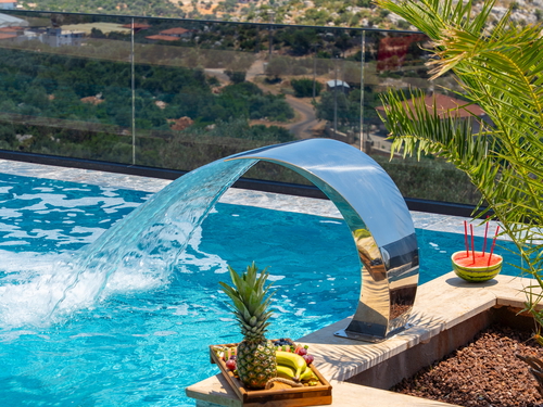  gece  -  Kasım
  | Kaş Sısla’da Jakuzili, Deniz Manzaralı Lüks Kiralık Villa – 6 Kişilik