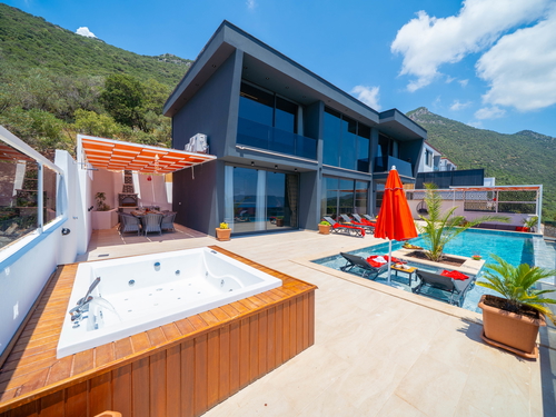  gece  -  Kasım
  | Kaş Sısla’da Jakuzili, Deniz Manzaralı Lüks Kiralık Villa – 6 Kişilik