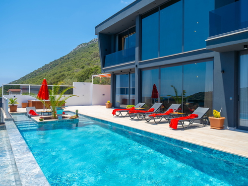  gece  -  Kasım
  | Kaş Sısla’da Jakuzili, Deniz Manzaralı Lüks Kiralık Villa – 6 Kişilik