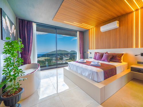  gece  -  Kasım
  | Kaş Sısla’da Jakuzili, Deniz Manzaralı Lüks Kiralık Villa – 6 Kişilik
