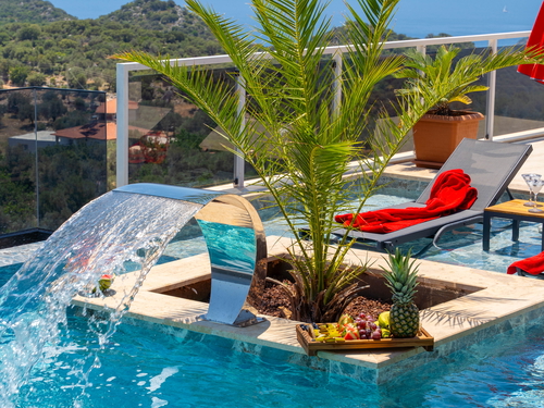  gece  -  Kasım
  | Kaş Sısla’da Jakuzili, Deniz Manzaralı Lüks Kiralık Villa – 6 Kişilik