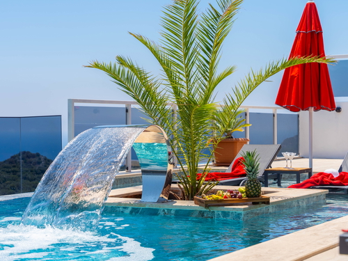 gece - Kasım
| Kaş Sısla’da Jakuzili, Deniz Manzaralı Lüks Kiralık Villa – 6 Kişilik