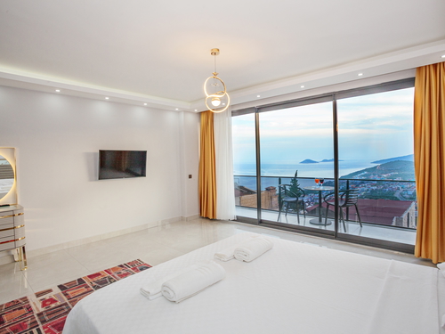  gece  -  Kasım
  | Kalkan Kızıltaş’ta Deniz Manzaralı, Muhafazakar 8 Kişilik Lüks Villa