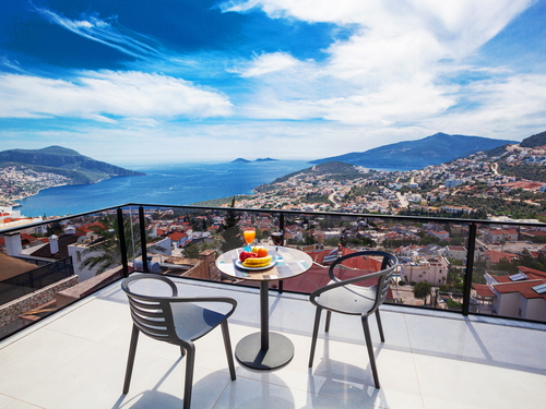  gece  -  Kasım
  | Kalkan Kızıltaş’ta Deniz Manzaralı, Muhafazakar 8 Kişilik Lüks Villa