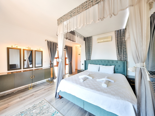  gece  -  Kasım
  | Kalkan Kızıltaş’ta Deniz Manzaralı 10 Kişilik Özel Havuzlu Müstakil Villa