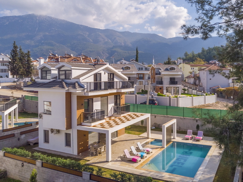  gece  -  Kasım
  | Hisarönü’nde Özel Havuzlu, Doğa Manzaralı 4 Yatak Odalı Lüks Villa