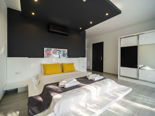  gece  -  Kasım
  | Kalkan Kördere’de Deniz Manzaralı Isıtmalı İç Havuzlu Lüks Villa