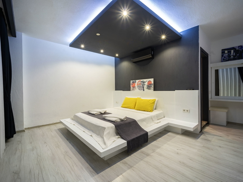  gece  -  Kasım
  | Kalkan Kördere’de Deniz Manzaralı Isıtmalı İç Havuzlu Lüks Villa