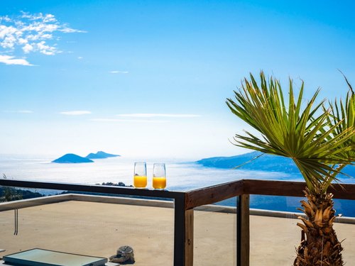  gece  -  Kasım
  | Kalkan Kördere’de Deniz Manzaralı Isıtmalı İç Havuzlu Lüks Villa