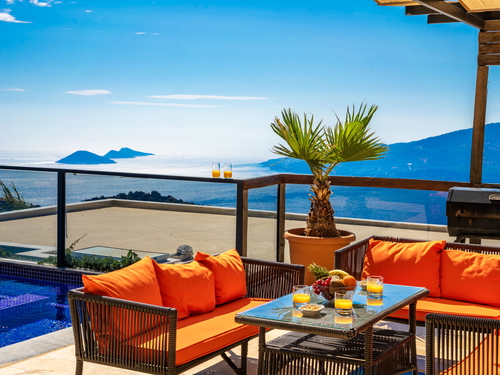  gece  -  Kasım
  | Kalkan Kördere’de Deniz Manzaralı Isıtmalı İç Havuzlu Lüks Villa