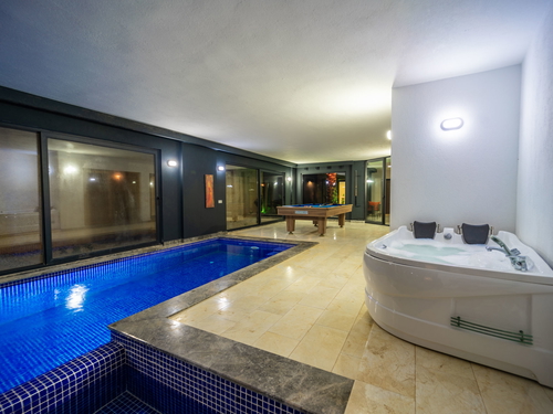  gece  -  Kasım
  | Kalkan Kördere’de Deniz Manzaralı Isıtmalı İç Havuzlu Lüks Villa