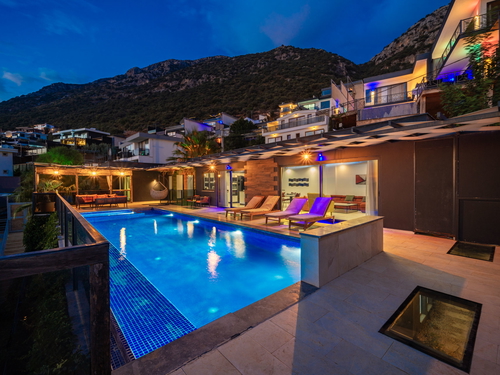  gece  -  Kasım
  | Kalkan Kördere’de Deniz Manzaralı Isıtmalı İç Havuzlu Lüks Villa