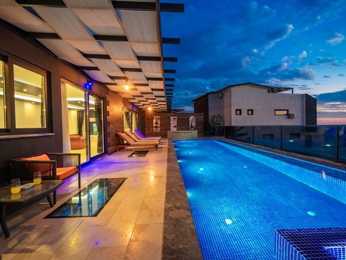 gece - Kasım
| Kalkan Kördere’de Deniz Manzaralı Isıtmalı İç Havuzlu Lüks Villa