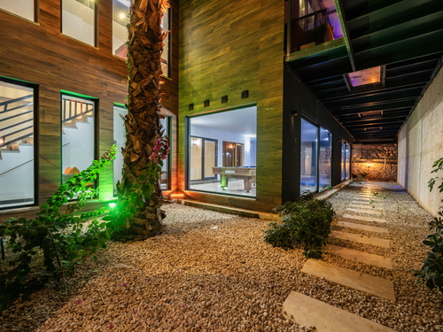  gece  -  Kasım
  | Kalkan Kördere’de Deniz Manzaralı Isıtmalı İç Havuzlu Lüks Villa