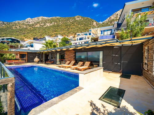 gece - Kasım
| Kalkan Kördere’de Deniz Manzaralı Isıtmalı İç Havuzlu Lüks Villa