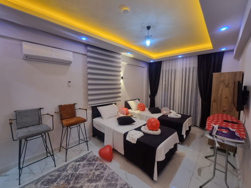  gece  -  Kasım
  | Fethiye Karaçulha’da Jakuzili, Şehir Manzaralı Özel Havuzlu Kiralık Villa