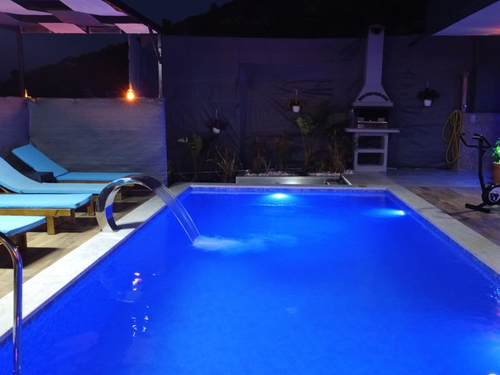  gece  -  Kasım
  | Fethiye Karaçulha’da Jakuzili, Şehir Manzaralı Özel Havuzlu Kiralık Villa