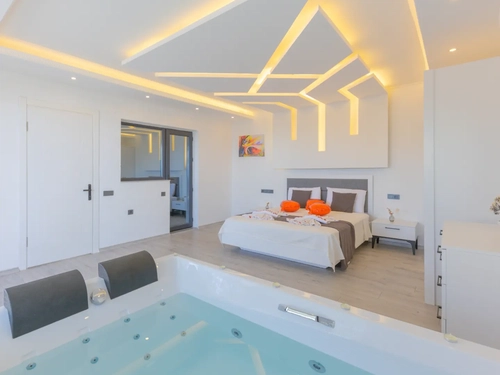  gece  -  Kasım
  | Kalkan İslamlar’da Jakuzili Balayı Villası – Doğa İçinde Romantik Kaçamak
