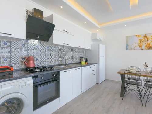  gece  -  Kasım
  | Kalkan İslamlar’da Jakuzili Balayı Villası – Doğa İçinde Romantik Kaçamak