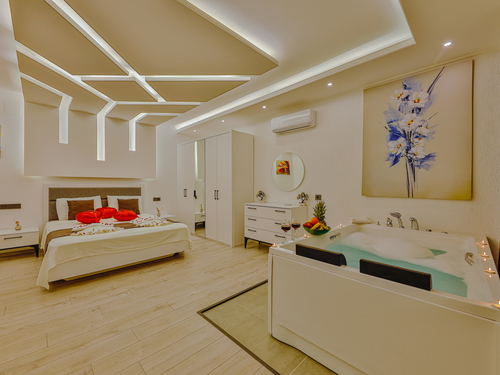  gece  -  Kasım
  | Kalkan İslamlar’da Jakuzili Balayı Villası – Doğa İçinde Romantik Kaçamak