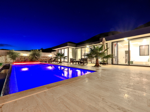  gece  -  Kasım
  | Kalkan Sarıbelen’de Özel Havuzlu 4 Kişilik Doğa İçinde Villa