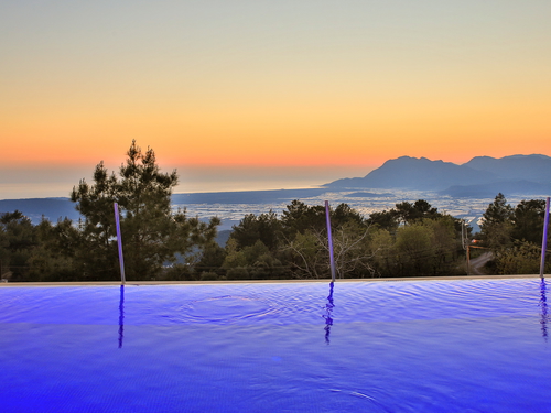 gece  -  Kasım
  | Kalkan İslamlar Köyü’nde Jakuzili ve Korunaklı Havuzlu Kiralık Villa