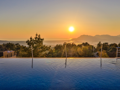 gece - Kasım
| Kalkan İslamlar Köyü’nde Jakuzili ve Korunaklı Havuzlu Kiralık Villa