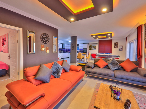 gece - Kasım
| Kalkan İslamlar Köyü’nde Jakuzili ve Korunaklı Havuzlu Kiralık Villa