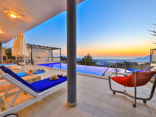  gece  -  Kasım
  | Kalkan İslamlar Köyü’nde Jakuzili ve Korunaklı Havuzlu Kiralık Villa