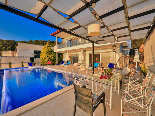 gece - Kasım
| Kalkan İslamlar Köyü’nde Jakuzili ve Korunaklı Havuzlu Kiralık Villa