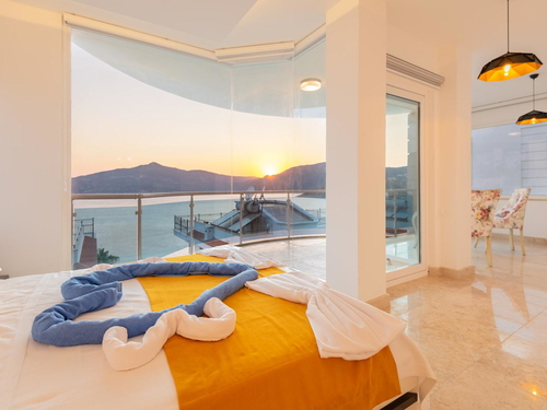  gece  -  Kasım
  | Kalkan Kışla’da Deniz Manzaralı Geniş Kiralık Villa