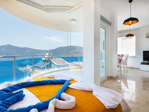  gece  -  Kasım
  | Kalkan Kışla’da Deniz Manzaralı Geniş Kiralık Villa