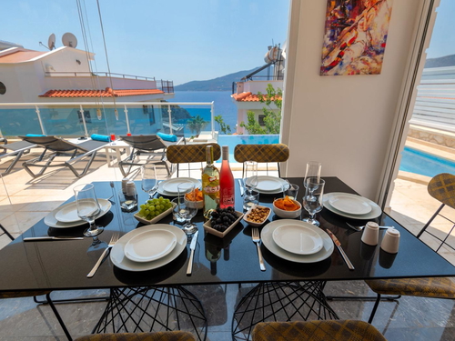  gece  -  Kasım
  | Kalkan Kışla’da Deniz Manzaralı Geniş Kiralık Villa