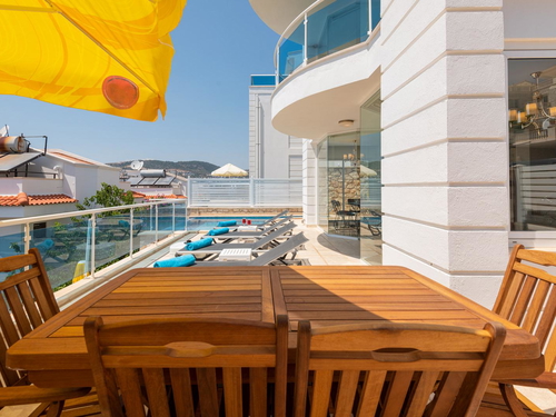  gece  -  Kasım
  | Kalkan Kışla’da Deniz Manzaralı Geniş Kiralık Villa