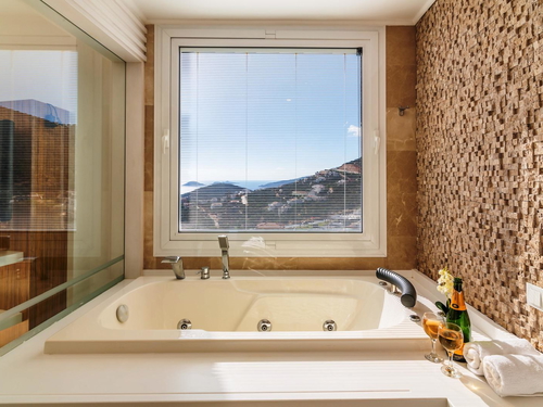  gece  -  Kasım
  | Kalkan Kızıltaş’ta Deniz Manzaralı Özel Havuzlu Villa