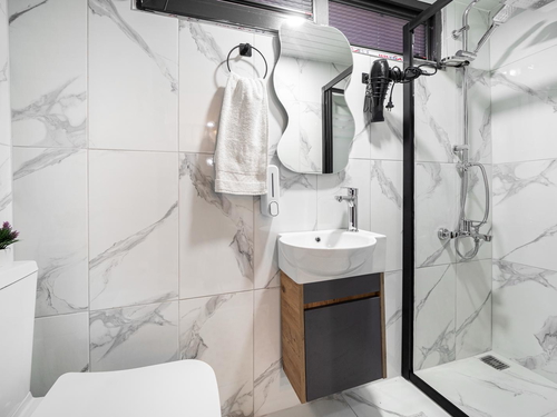  gece  -  Kasım
  | Kaş Ahatlı’da Özel Havuzlu 2 Kişilik Tiny House Tatili