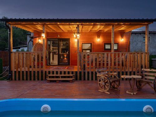 gece - Kasım
| Kaş Ahatlı’da Özel Havuzlu 2 Kişilik Tiny House Tatili