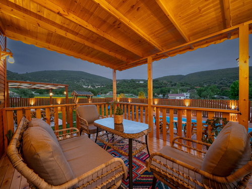  gece  -  Kasım
  | Kaş Ahatlı’da Özel Havuzlu 2 Kişilik Tiny House Tatili