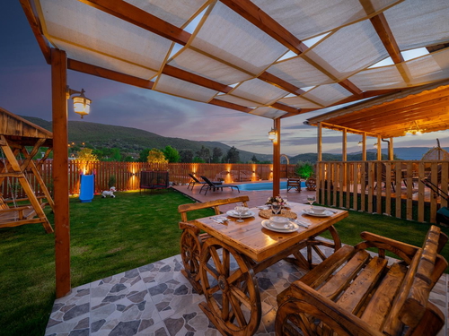 gece - Kasım
| Kaş Ahatlı’da Özel Havuzlu 2 Kişilik Tiny House Tatili