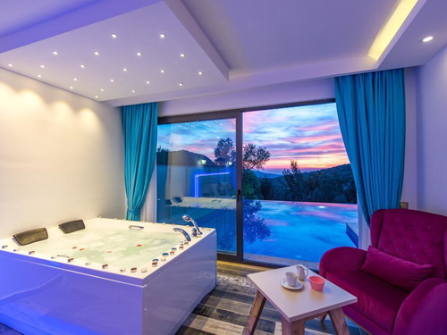 gece - Kasım
| Kalkan Üzümlü’de Doğa Manzaralı, Korunaklı ve Jakuzili Tatil Villası