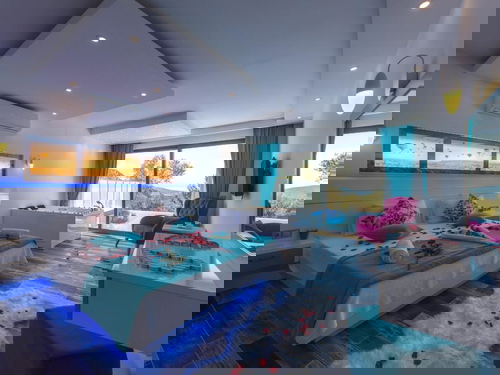  gece  -  Kasım
  | Kalkan Üzümlü’de Doğa Manzaralı, Korunaklı ve Jakuzili Tatil Villası