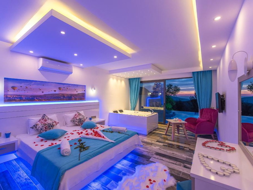  gece  -  Kasım
  | Kalkan Üzümlü’de Doğa Manzaralı, Korunaklı ve Jakuzili Tatil Villası