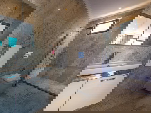  gece  -  Kasım
  | Kalkan Üzümlü’de Doğa Manzaralı, Korunaklı ve Jakuzili Tatil Villası