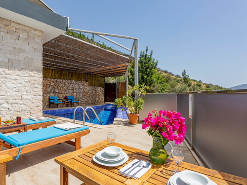 gece - Kasım
| Kalkan Yeşilköy’de Jakuzili ve Korunaklı Özel Havuzlu Villa