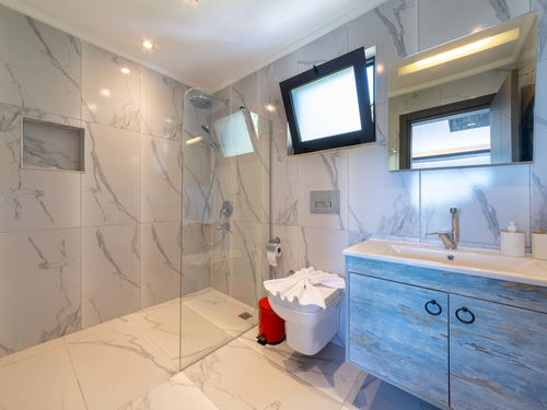  gece  -  Kasım
  | İslamlar Köyü’nde Jakuzili ve Korunaklı Havuzlu Kiralık Villa